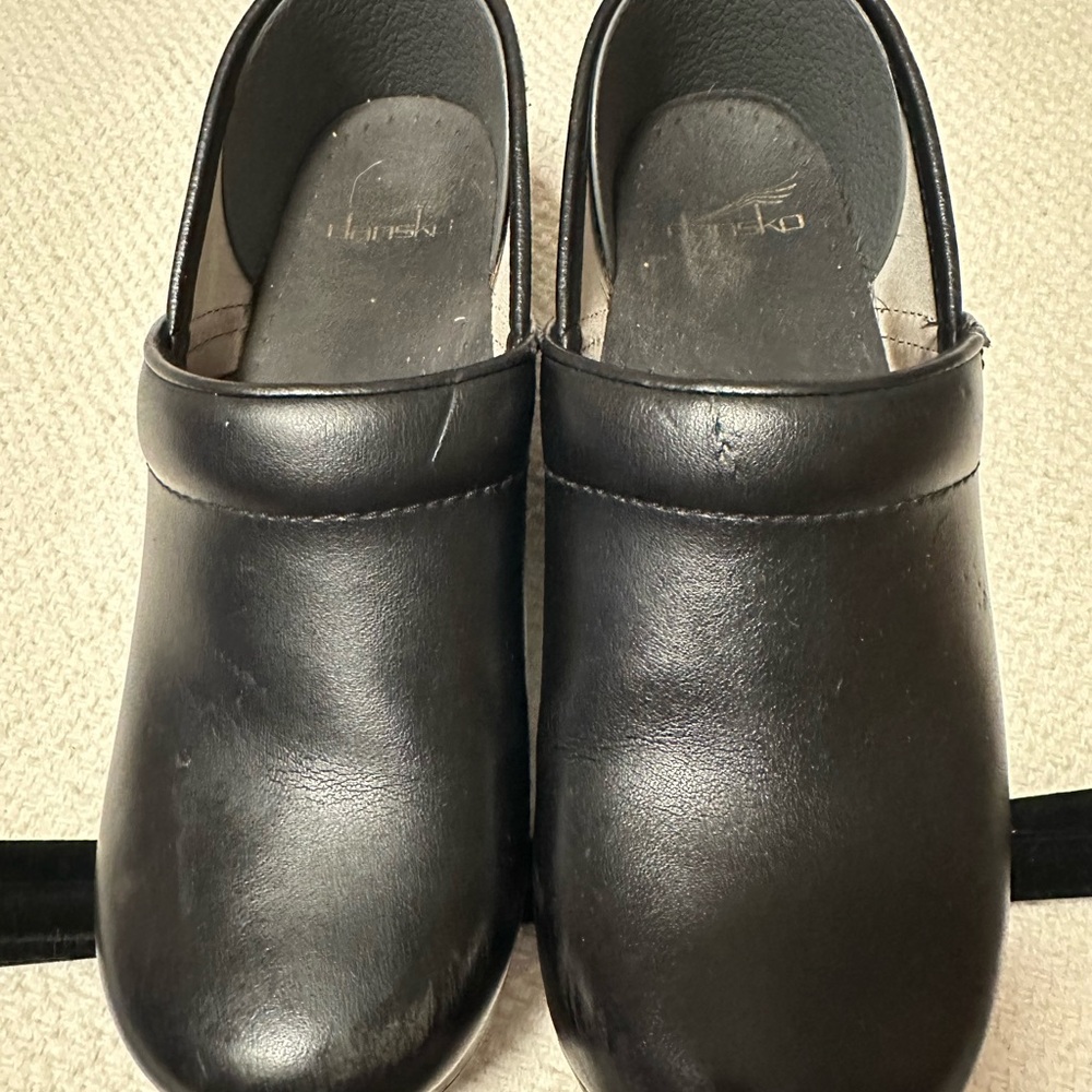 Women’s Black Dansko Professional Leather Clogs